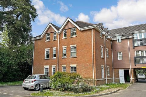 2 bed property, in Worth Park Avenue, £250,000