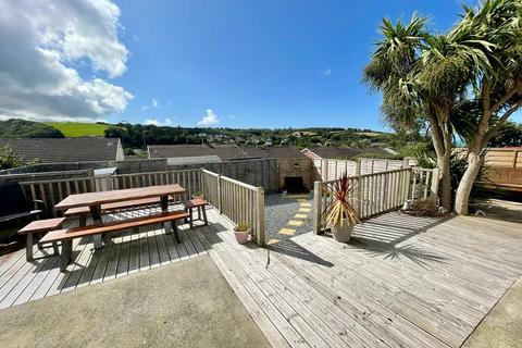 3 bed property, in Bryn Glas, £259,950