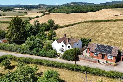 4 bed property, in Chapel Lane, £600,000