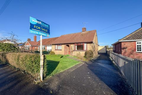 3 bed property, in New Road, £299,950