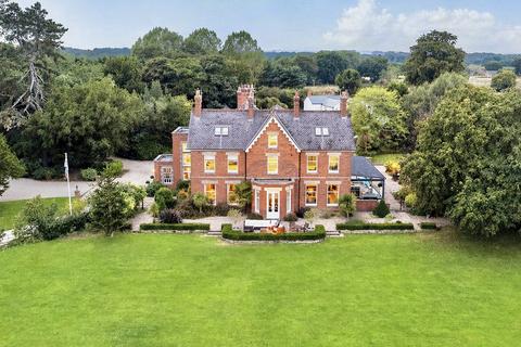 8 bed property, in Main Road Morley Ilkeston, £3,500,000