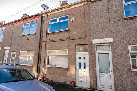 2 bed property, in Castle Street, £67,950