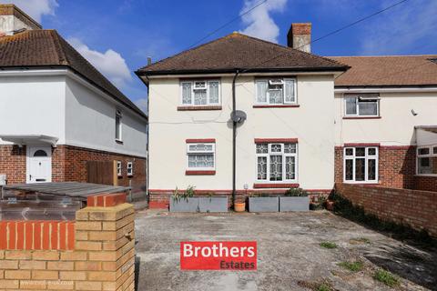 4 bed property, in Viola Avenue, £499,995