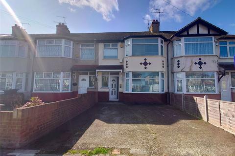 3 bed property, in Ryefield Avenue, £510,000