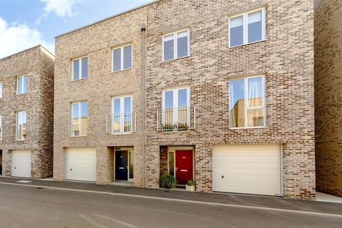 4 bed property, in Headly Street, £1,000,000