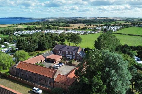 16 bed property, in Muston Road, £800,000
