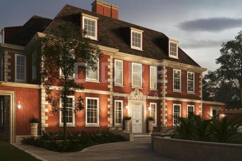 8 bed property, in The Bishops Avenue, £8,750,000