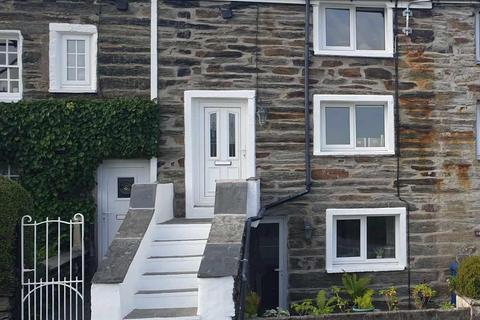 2 bed property, in Bryn Tirion, £185,000
