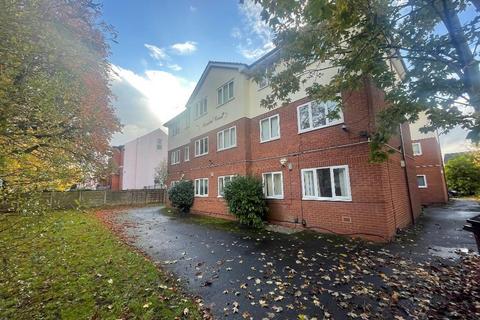 1 bed property, in New Lane, £95,000
