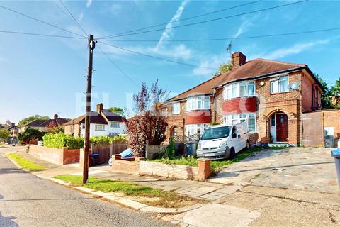 4 bed property, in Basing Hill, £750,000