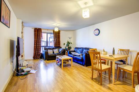 2 bed property, in Baltic Quay, £159,950