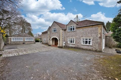 5 bed property, in A very spacious five bedroom house with outbuildings in Oakhill, £995,000