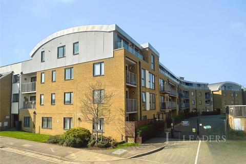 1 bed property, in Smeaton Court, £250,000
