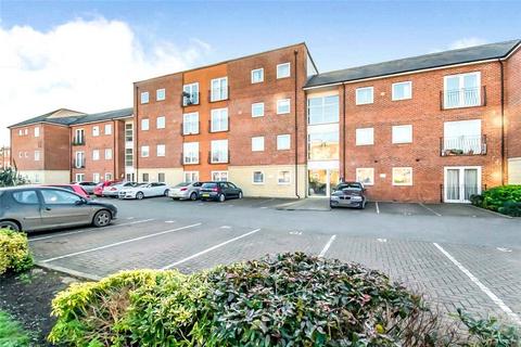 2 bed property, in Sutton Terrace, £80,000