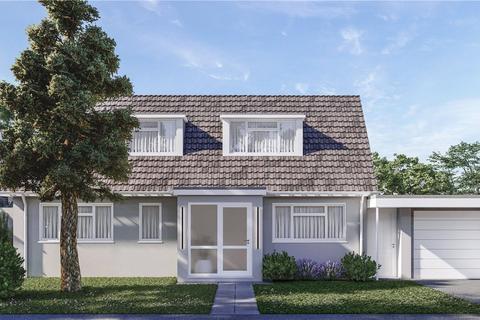 4 bed property, in Golden Crescent, £650,000