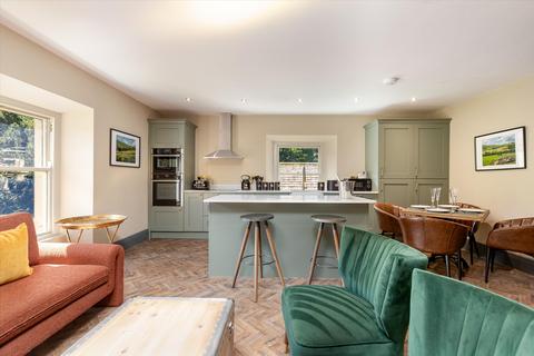 2 bed property, in 2 Bed Apartment, £335,000