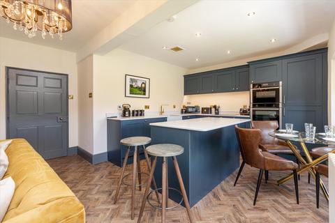 4 bed property, in Marske Hall, £500,000