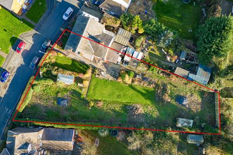 3 bed property, in Heath Road, £500,000