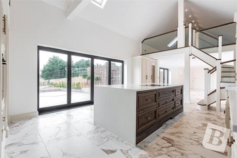 4 bed property, in London Road, £1,000,000