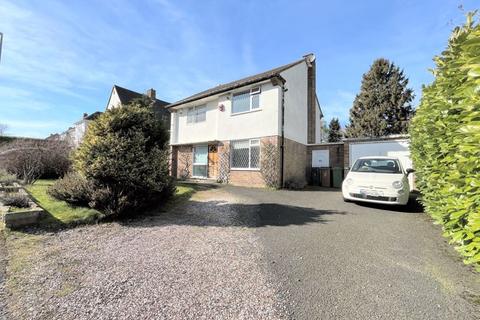 3 bed property, in Thornhill Park, £600,000