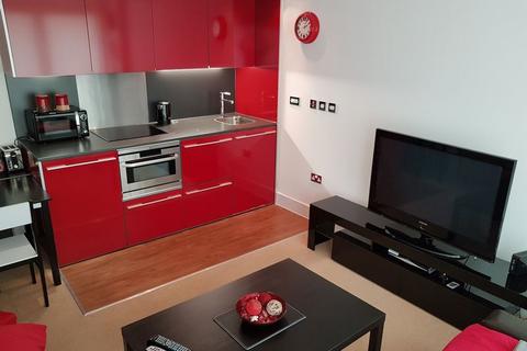 1 bed property, in Huntingdon Street, £95,000