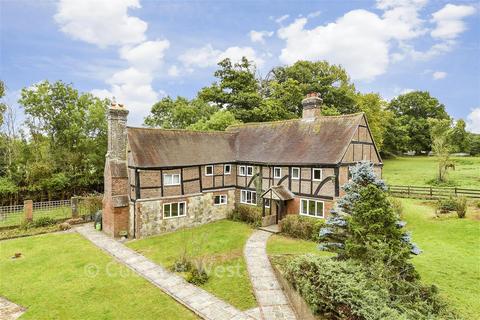8 bed property, in Moats Lane, £2,300,000