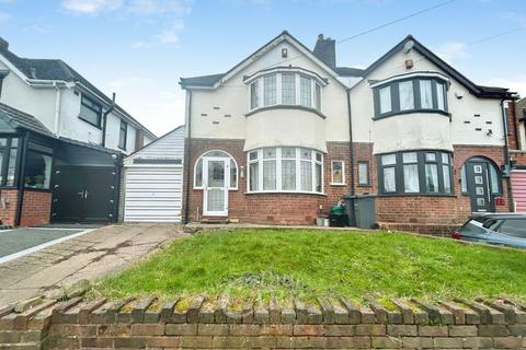 3 bed property, in West Avenue, £300,000