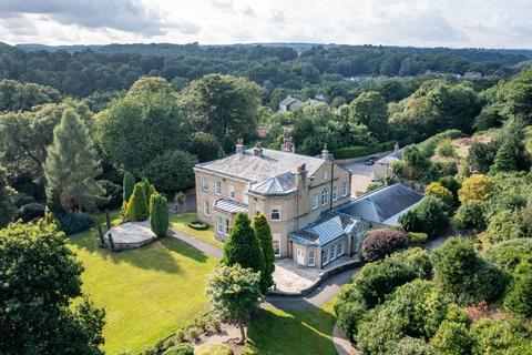 8 bed property, in Northgate Mount, £2,100,000
