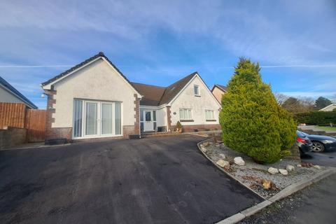 5 bed property, in Pantydwr, £350,000
