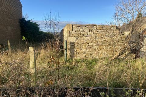 Studio, in Durham DH6, £100,000