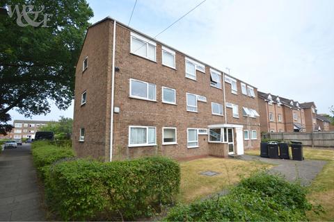 2 bed property, in South Grove, £110,000