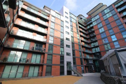 1 bed property, in Plaza Quarter 3, £89,500