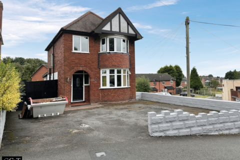 3 bed property, in High Street, £279,500