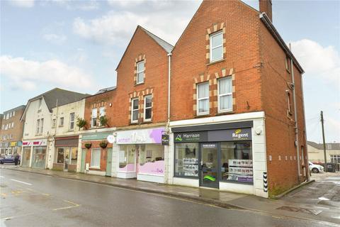 1 bed property, in Whitefield Road, £145,000