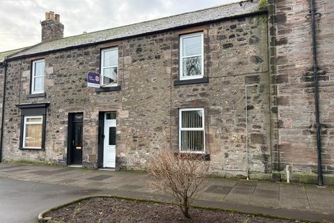 4 bed property, in Main Street, £395,000
