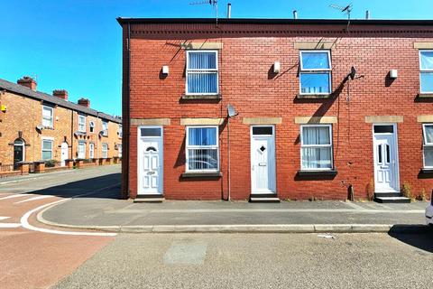 2 bed property, in Joan Street, £165,000