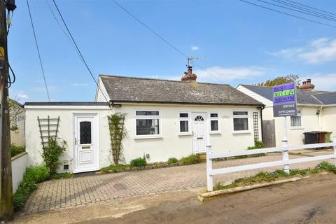 4 bed property, in Sea Road, £427,500