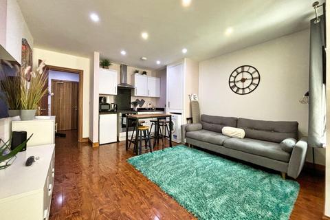 Studio, in West Hill Road, £130,000