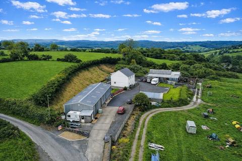 4 bed property, in Silian, £500,000