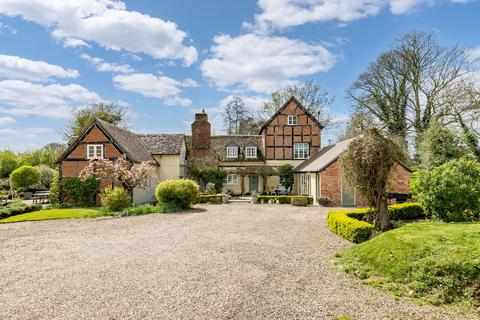 6 bed property, in Aylton, £1,250,000