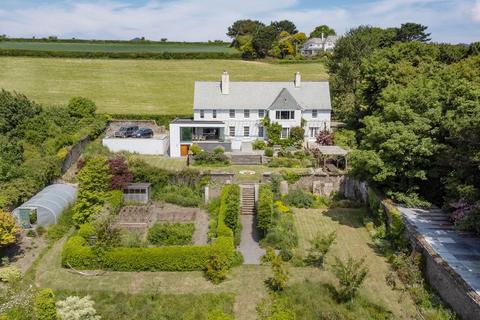 6 bed property, in Little Redlap, £1,650,000