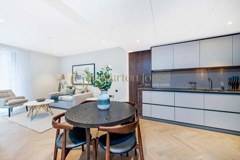 1 bed property, in Scott House, £825,000