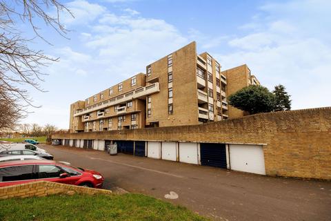 2 bed property, in Collingwood Court, £15,000