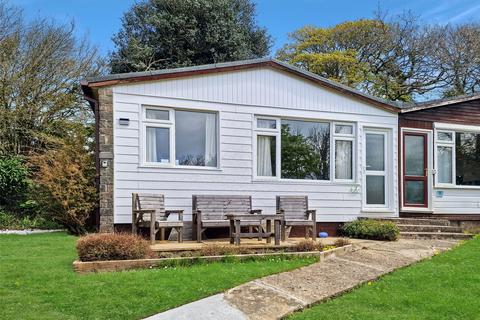 2 bed property, in The Drive, £50,000