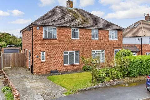3 bed property, in Sheppey Road, £400,000
