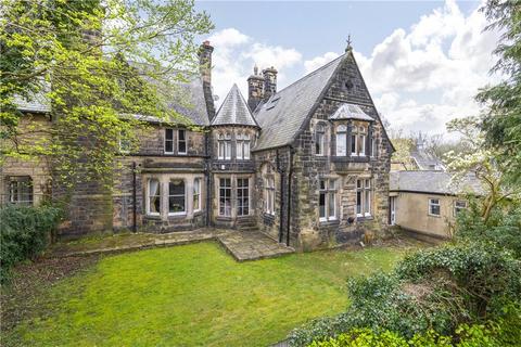 6 bed property, in Weetwood Lane, £875,000