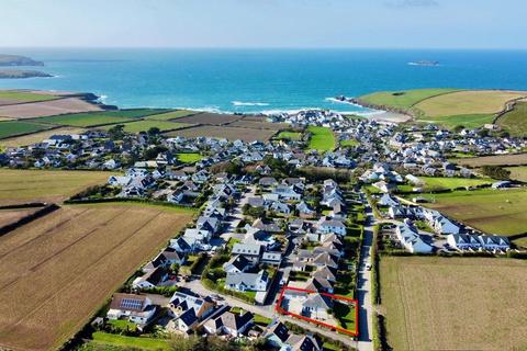 4 bed property, in Windmill, £750,000