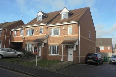 4 bed property, in Gillquart Way, £330,000