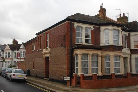 5 bed property, in Chapter Road, £950,000