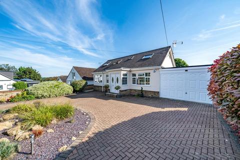 5 bed property, in Top Dartford Road, £650,000